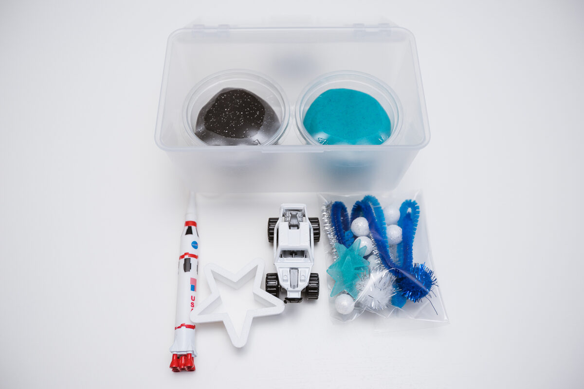 MINI KOSMOSS - Plastilīna (playdough) komplekts bērna radošās, sensorās un iztēles attīstībai