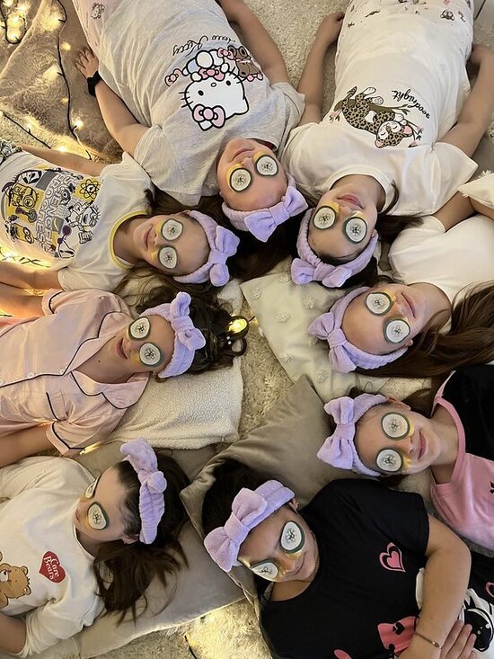 SPA ballīte mazām dāmām